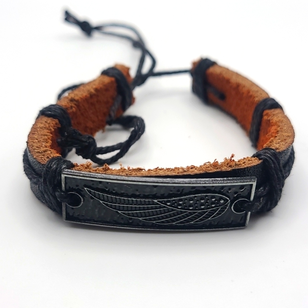 Angel Wing Leather Bracelet – Minimalist Flight Motif | Adjustable Slip-Tie